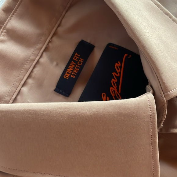 Men’s Pink Dressshirt - Picture 2 of 4